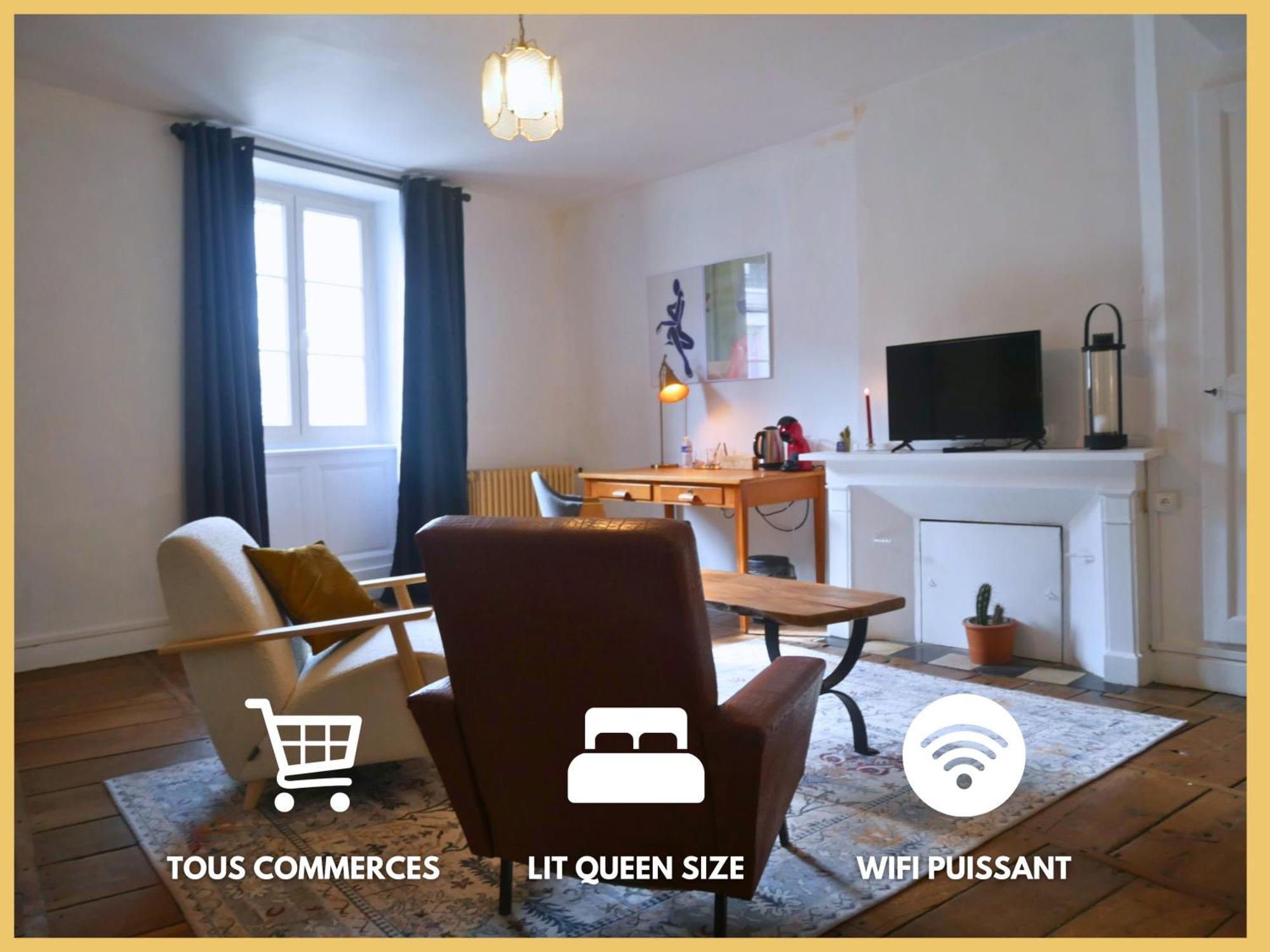 Les Suites De Bellac Exterior photo