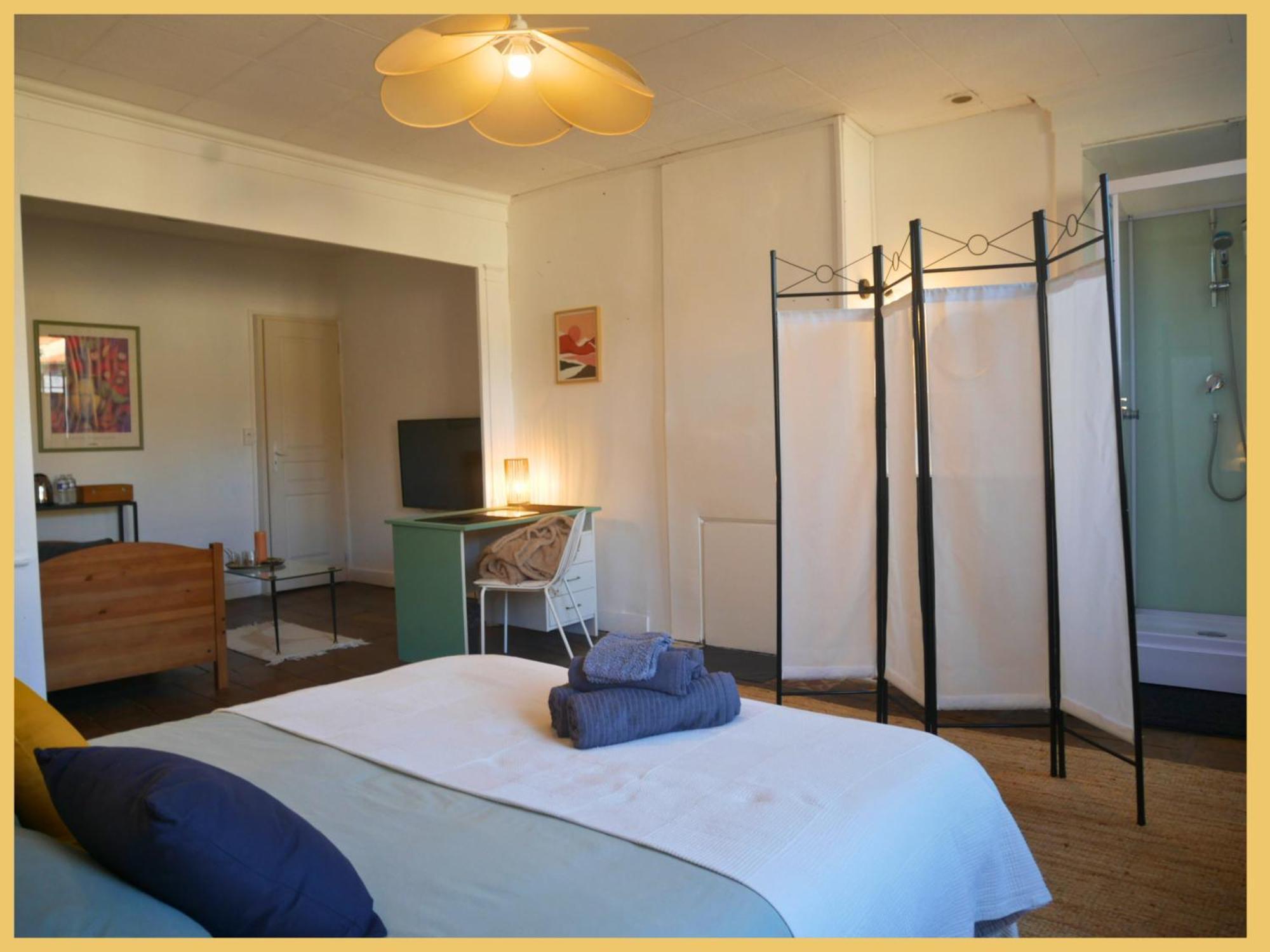 Les Suites De Bellac Exterior photo