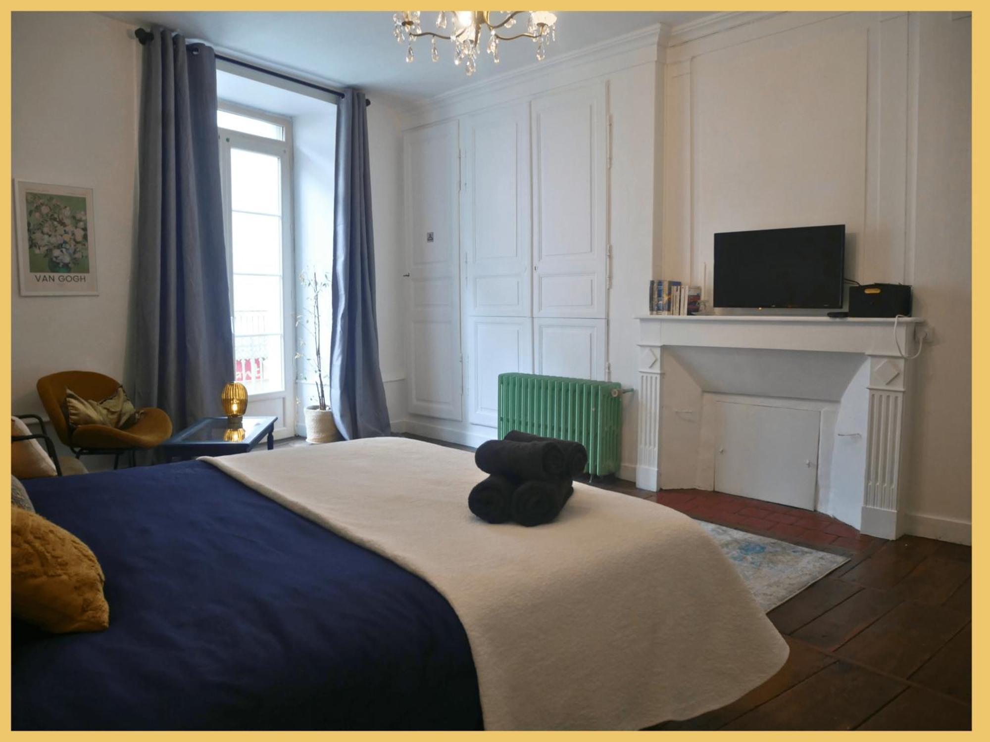 Les Suites De Bellac Exterior photo